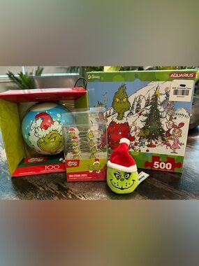 Dr. Seuss Grinch Holiday collection - 6 items